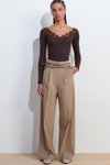 Çağla Kemerli Cepli Pantolon