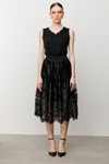 Siyah Dantel İşlemeli Midi Etek