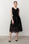 Siyah Dantel İşlemeli Midi Etek