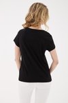 Siyah V Yaka Kısa Kollu T-shirt