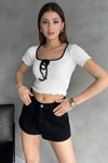 Beyaz Brska Model Yakası Biyeli Kurdaleli Bağlamalı Crop
