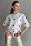 Beyaz Oversize Kurdele Detaylı Tshirt