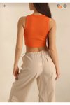 Turuncu Crop Atlet