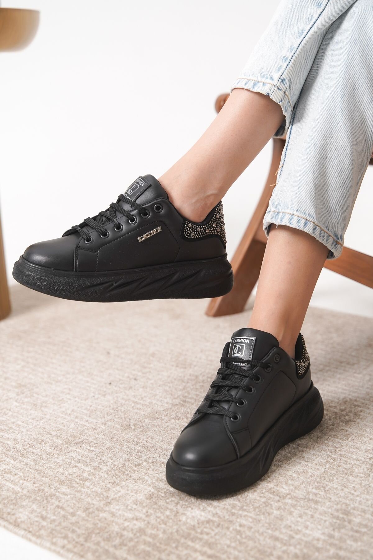 Siyah Garantili Ortopedik Sneaker Spor Ayakkabı - Daxtors
