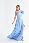 Bebe Mavi Uzun Tek Omuzlu Detaylı Yırtmaçlı Saten Abiye Elbise