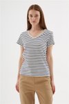 Lacivert Çizgili Yakası İşlemeli T-shirt