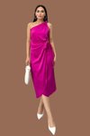 Fuşya Midi Tek Omuz Askılı Düğüm Detaylı Kuşaklı Saten Abiye Elbise