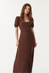 Kahverengi Uzun Dökümlü Çapraz Sırtlı Elbise