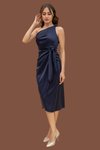 Lacivert Midi Tek Omuz Askılı Düğüm Detaylı Kuşaklı Saten Abiye Elbise