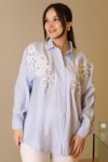 Mavi Çiçek İşlemeli Gömlek