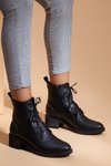 Siyah D502 Topuklu Bot