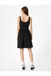 Siyah Mini Kalın Askılı Slim Fit U Yaka Elbise