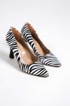 Zebra Siyah Stiletto Orta Boy Kadeh Topuk Sı Ayakkabı