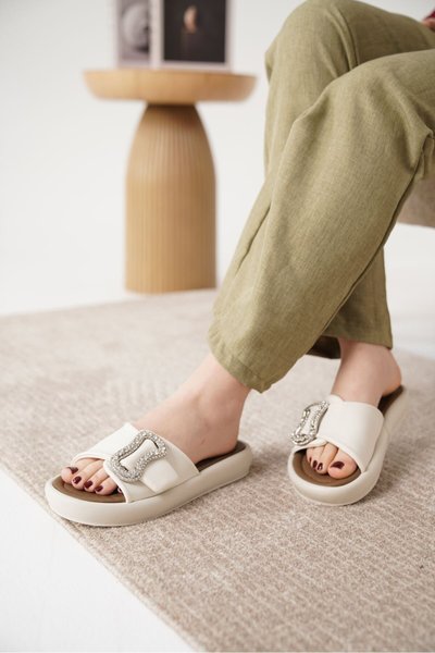 Bej Ortopedik Konforlu Terlik