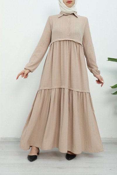 Bej Parçalı Yarım Düğmeli Kolu Lastikli Elbise