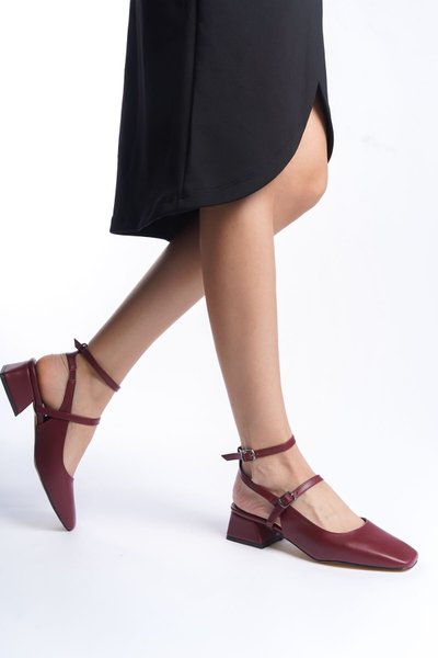 Bordo Cilt Elif Küt Burunlu Çift Tokalı Alçak 3cm Kalın Ökçe Arka Açık