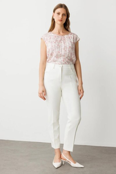 Ekru Beş Cepli Boru Paça Pantolon