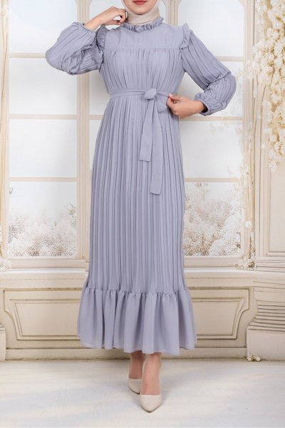 Gri Önü Robalı Kolları Ve Bedeni Piliseli Elbise