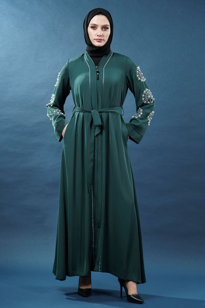 Haki İnci Detaylı Fermuarlı Kuşaklı Abaya
