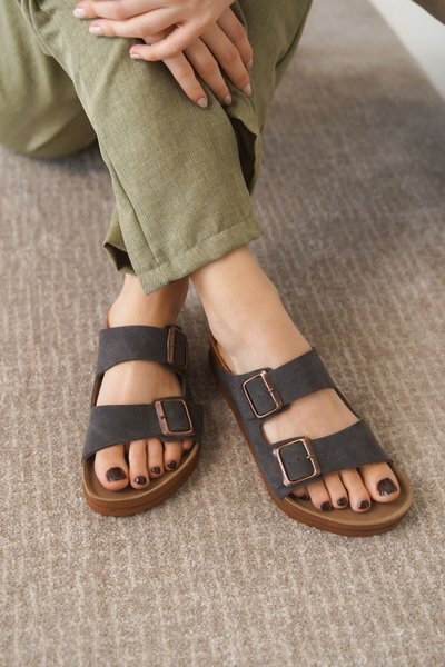 Kahverengi Arizona Ortopedik Unisex Tokalı Terlik