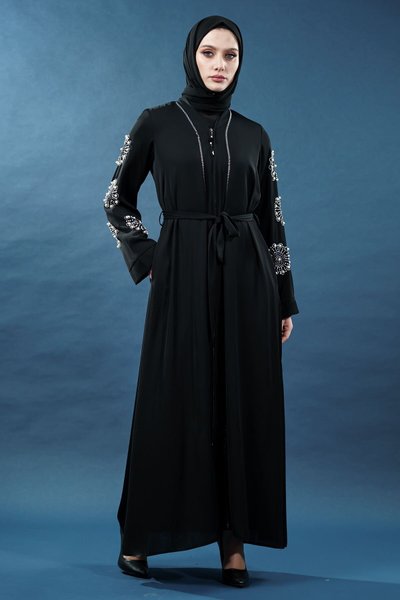 Black Pearl Detailed Zippered Belted Abaya