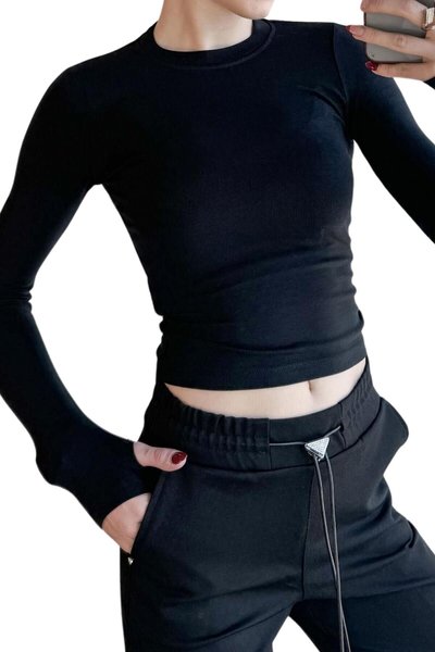 Siyah Parmak Geçirmeli Bisiklet Yaka Body