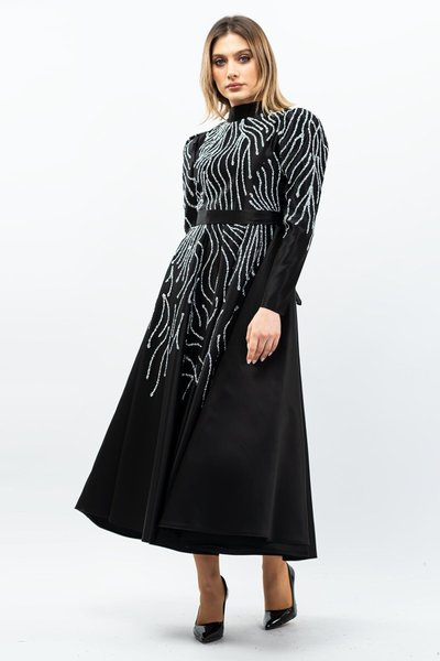 فستان سهرة محجبات موديل أميرة بتفاصيل حجر أسود