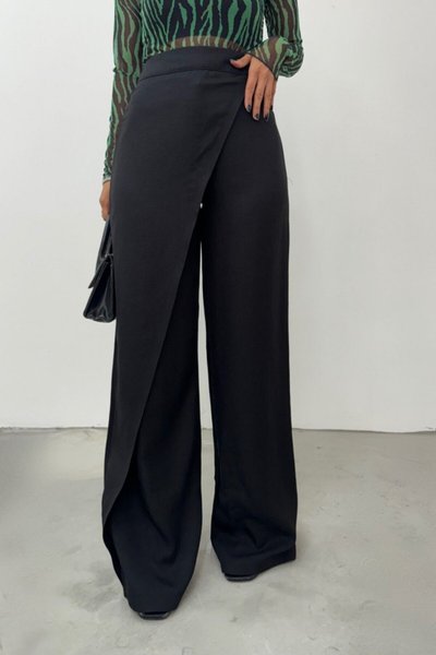 Siyah Yan Katmanlı Keten Pantolon