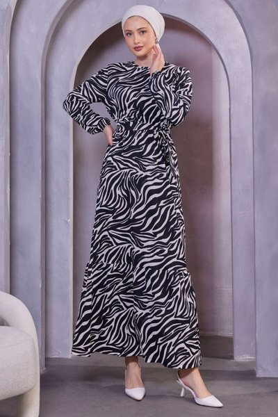 Siyah Yeni Tasarım Desenli Bürümcük Tesettür Elbise