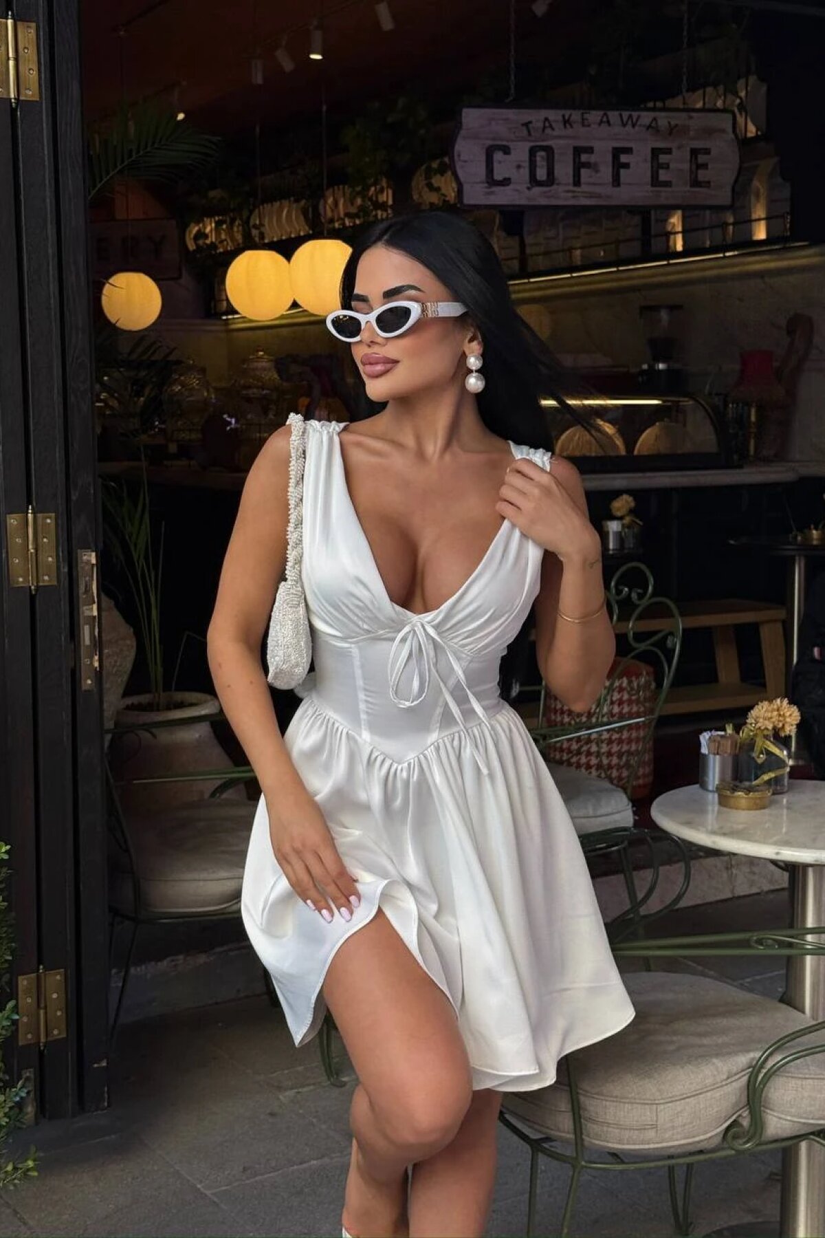 Beyaz Mini Lona Korse Detay Saten Tasarım Elbise - Luvita Co