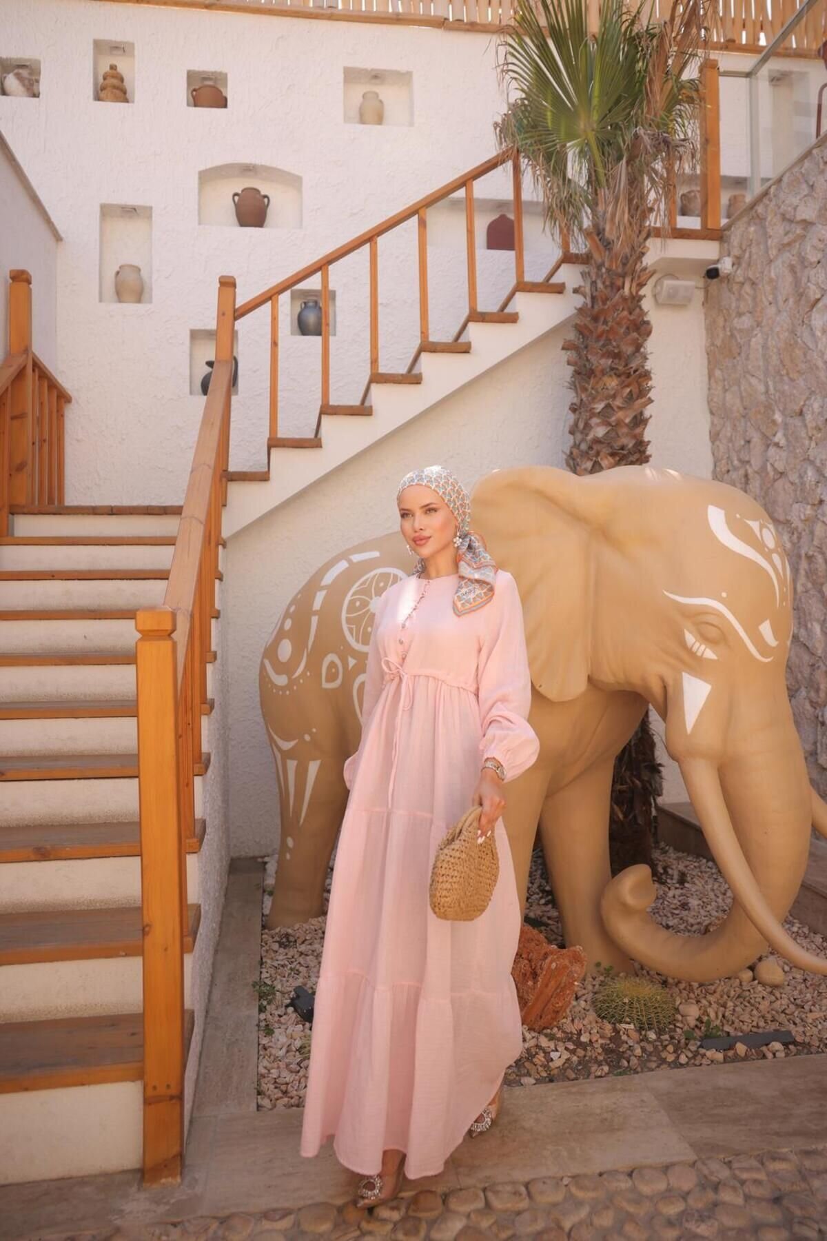 Pembe Belden Bağlamalı Çingene Model Müslin Tesettür Elbise - Nissra