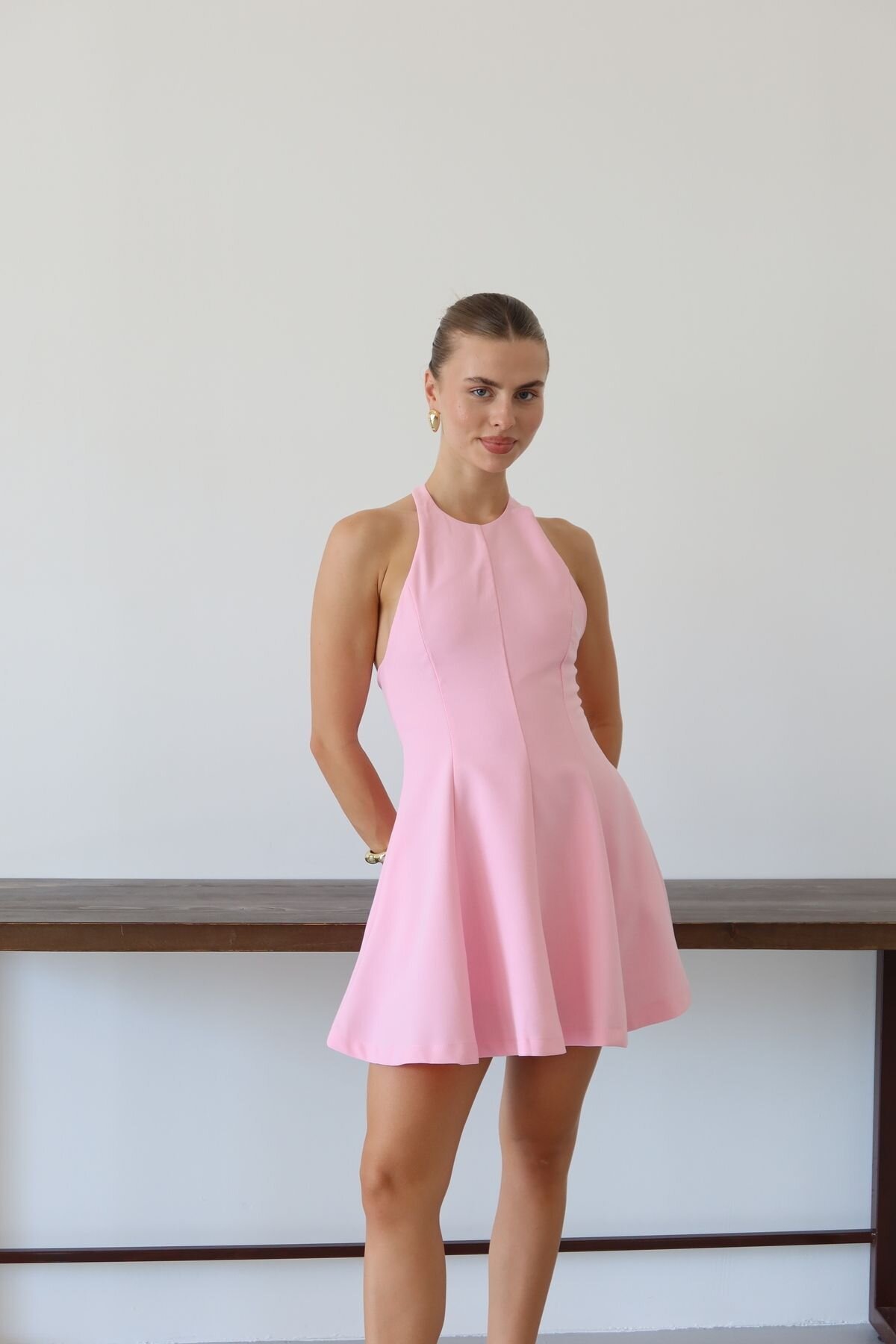 Pembe Mini Halter Yaka Elbise - LOISY