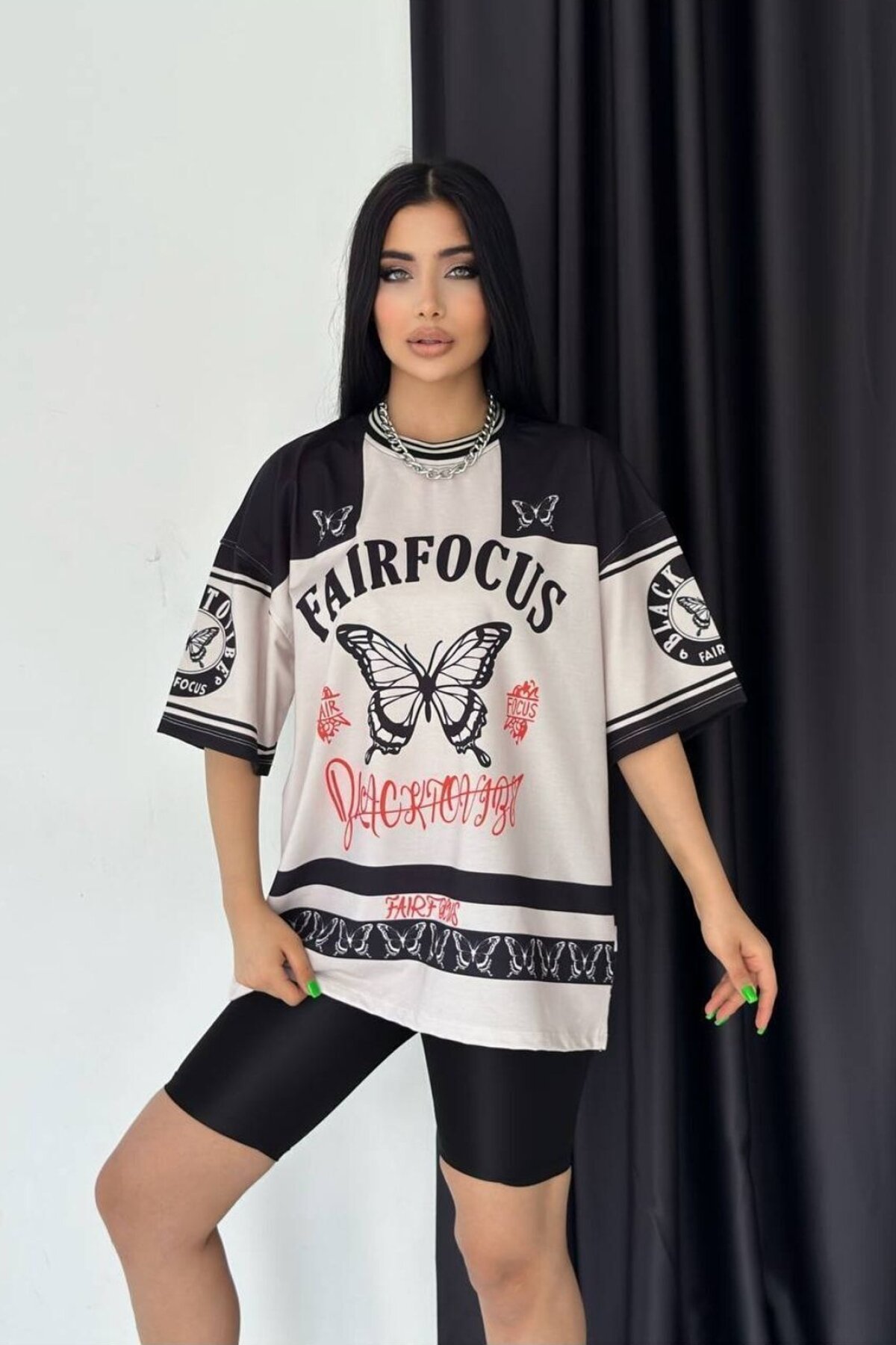 تيشيرت غير رسمي أبيض وأسود واسع للجنسين - İLKCET MODA