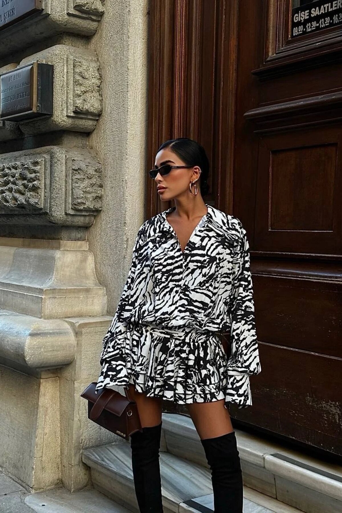 Siyah Mini Meron Zebra Desen Gömlek Elbise - Luvita Co