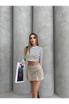 Beyaz Çizgili Burgu Kumaş Sırt Kemerli Crop