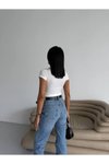 Beyaz Crop Bluz