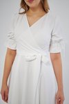Beyaz Midi Kruvaze Yaka Büzgülü Kısa Kol Kolları Lastikli Kuşaklı Elbise