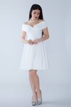 Beyaz Mini Kayık Yaka Dökümlü Dokuma Kumaş Pileli Kloş Abiye Elbise