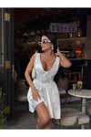 Beyaz Mini Korsaj Detaylı Şortlu Saten Abiye Elbise
