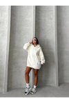 Beyaz Oversize Uzun Kapüşonlu Sweatshirt