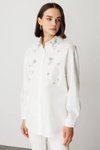Beyaz Taş Detaylı Gömlek