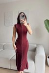 Bordo Midi Dik Yaka Biye Detaylı Yırtmaçlı Elbise
