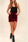 Bordo Mini Asimetrik Anvelop Yüksek Bel Kadife Etek