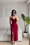 Bordo Uzun Askılı Degaje Yaka Yırtmaçlı Elbise