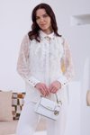 Ekru Dantelli Broşlu Bluz