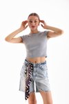 Gri Likralı Kısa Kol Crop Bluz