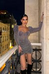 فستان سهرة فضي ميني بأكمام بالون وتفاصيل كورسيه