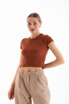 Kahverengi Likralı Kısa Kol Crop Bluz