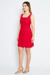 Kırmızı Mini Askılı Kare Yaka Geniş Akılı Diz Üstü Elbise