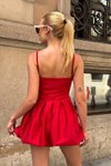 Kırmızı Mini Askılı Şortlu Balon Elbise
